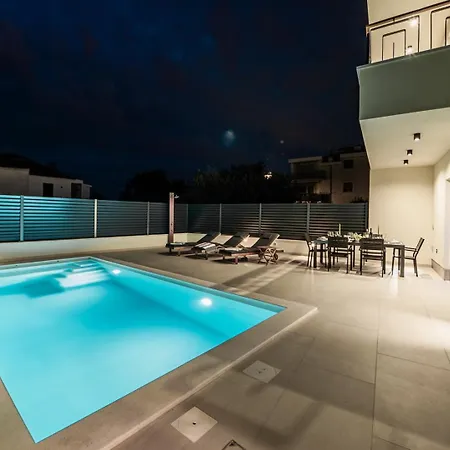 Villa Katmari With Private Heated Pool