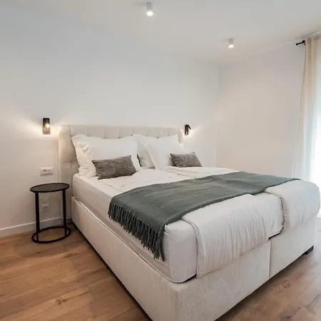 Katmari With Private Heated Pool Villa Kastela