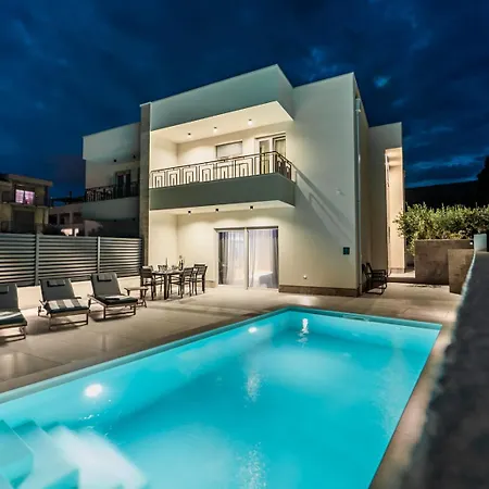 Katmari With Private Heated Pool