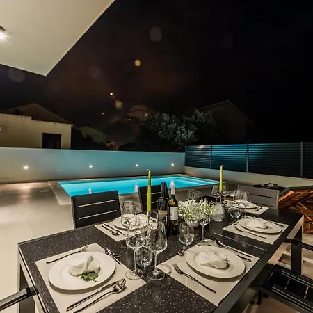 Katmari With Private Heated Pool *
