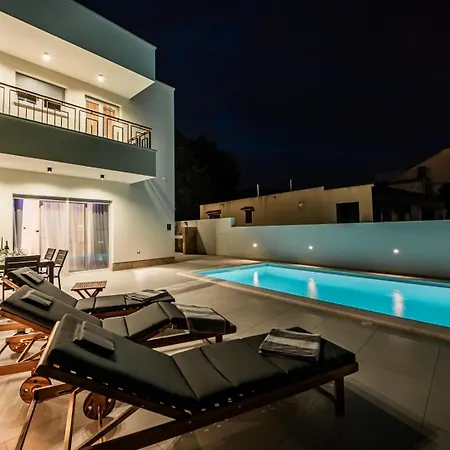 Katmari With Private Heated Pool Kastela