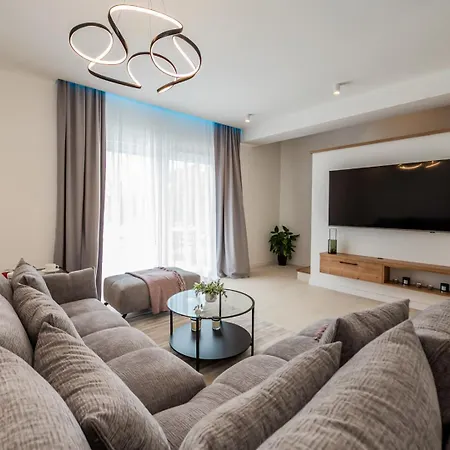 Vila Katmari With Private Heated Pool Kastela