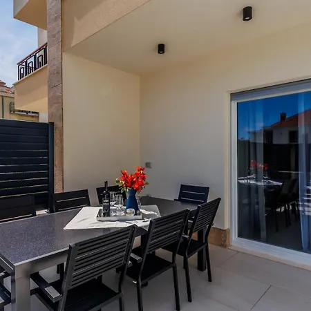 Vila Katmari With Private Heated Pool *