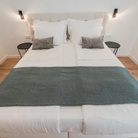 Vila Katmari With Private Heated Pool Kaštela