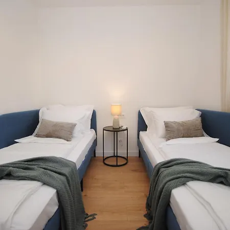 Vila Katmari With Private Heated Pool Kastela