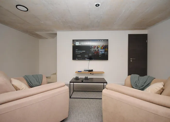 Katmari With Private Heated Pool * Kaštela